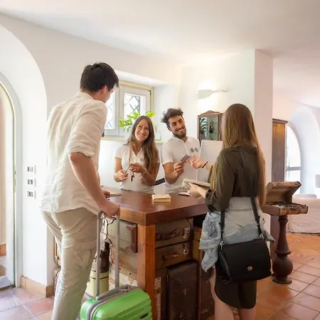 Lemarche Bed & Breakfast 5*