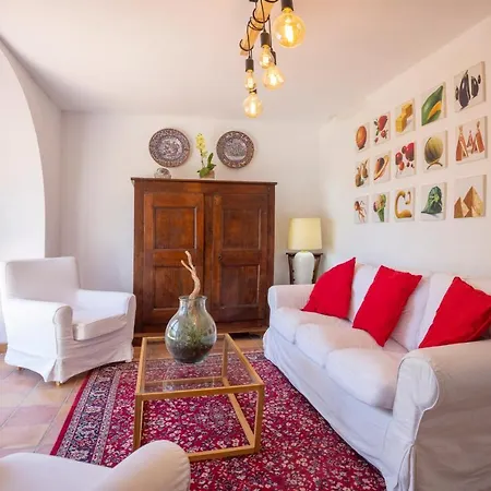 Bed & Breakfast Lemarche 5*