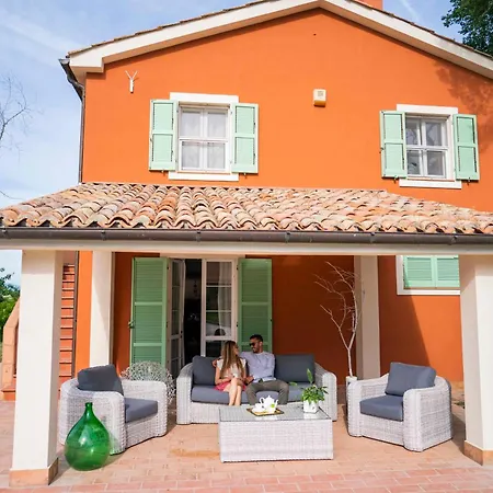 Bed & Breakfast Lemarche Rustico