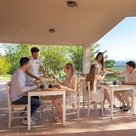 Lemarche Bed & Breakfast 5*